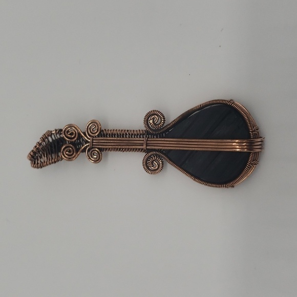 788- Natural Black Tourmaline Stone Guitar Wire Wrapped Handmade Pendant NWT - Picture 1 of 4